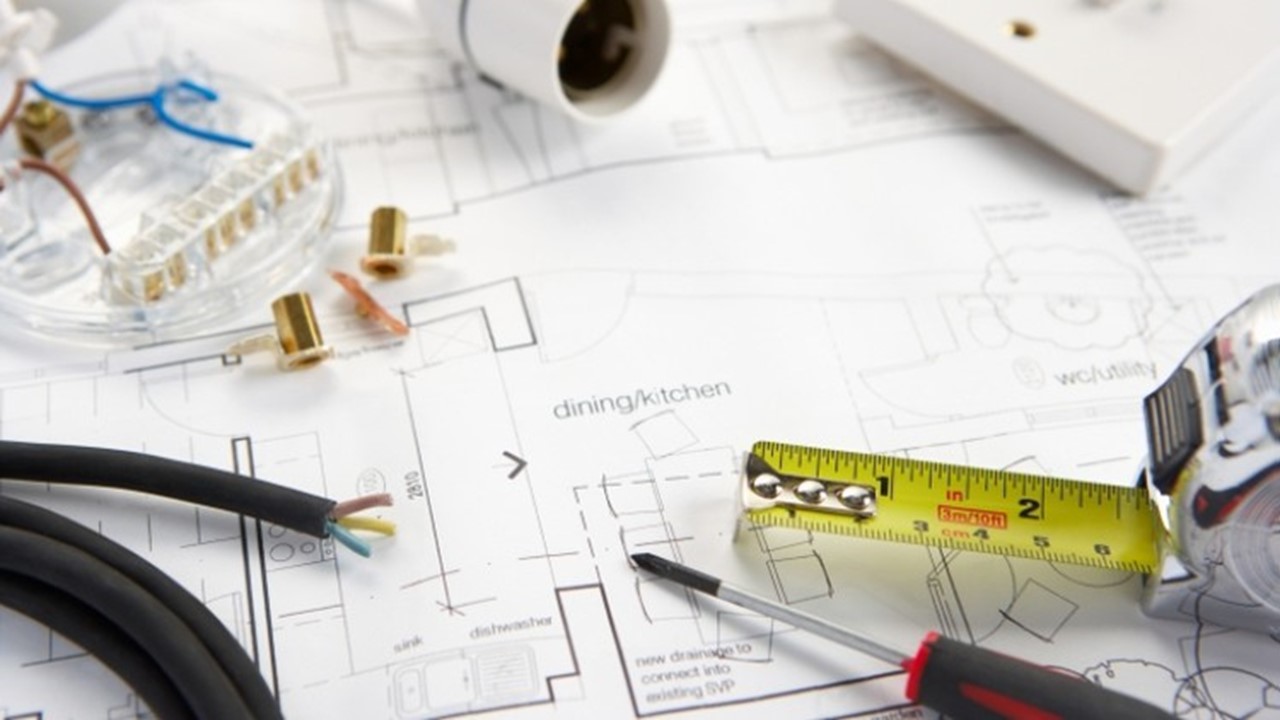 Electrical Engineering I LV/MV   Certification Course